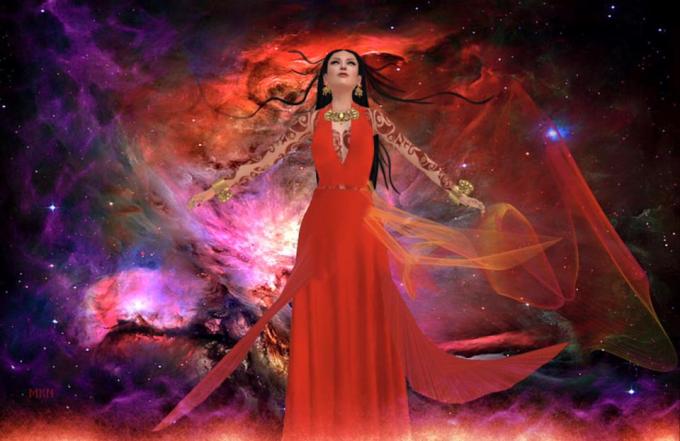 Сильная женщина Сильная женщина